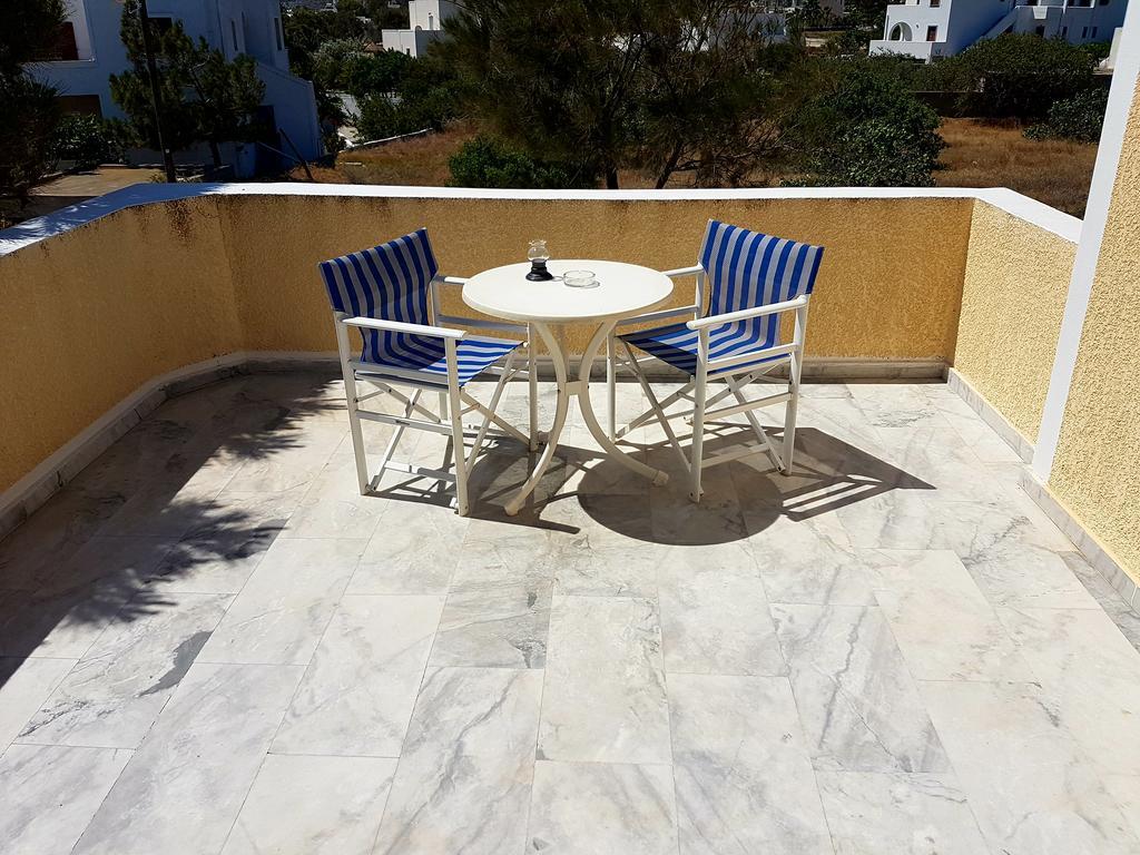 Ira Apartments Kamari  Exterior photo